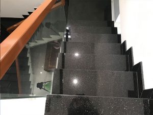đá granite ứng dụng làm bậc cầu thang 02