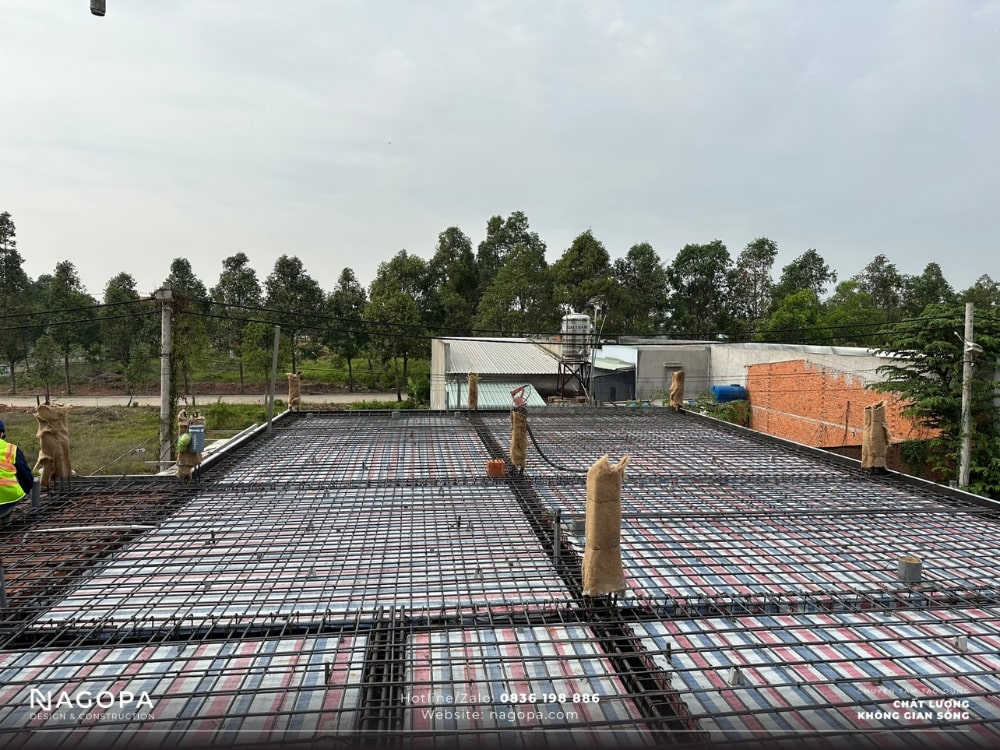 nghiệm thu thép dầm sàn lầu 1 biệt thự anh quang bến cát