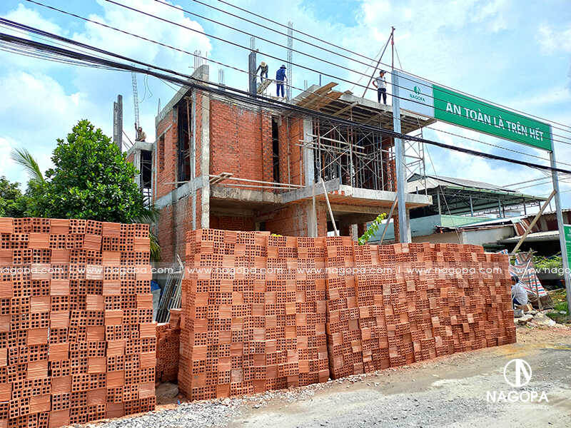 thi công nhà chú toàn ở tân uyên bình dương 9