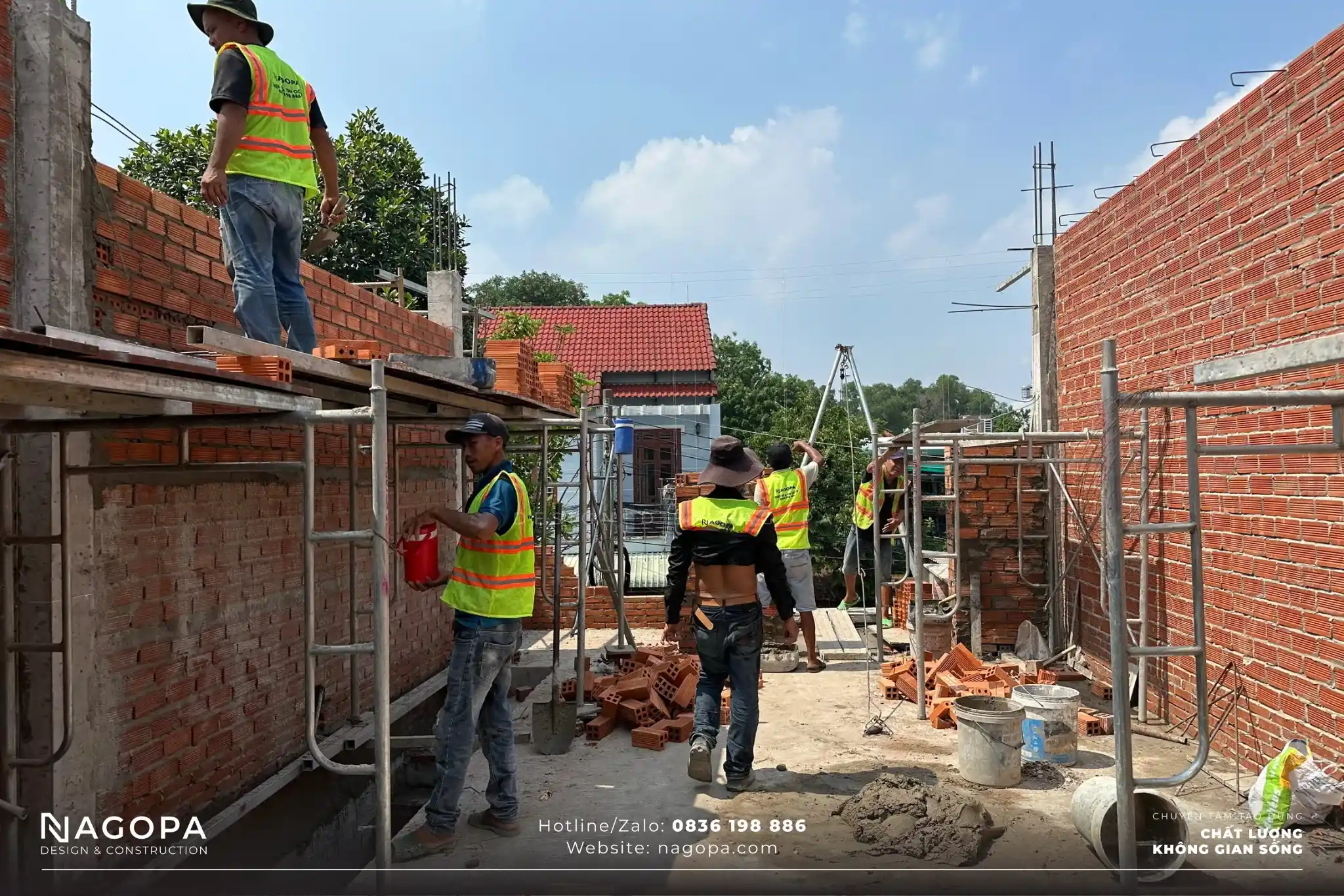 công tác xây tường lầu 1 nhà chị hằng phú lợi thủ dầu một 3