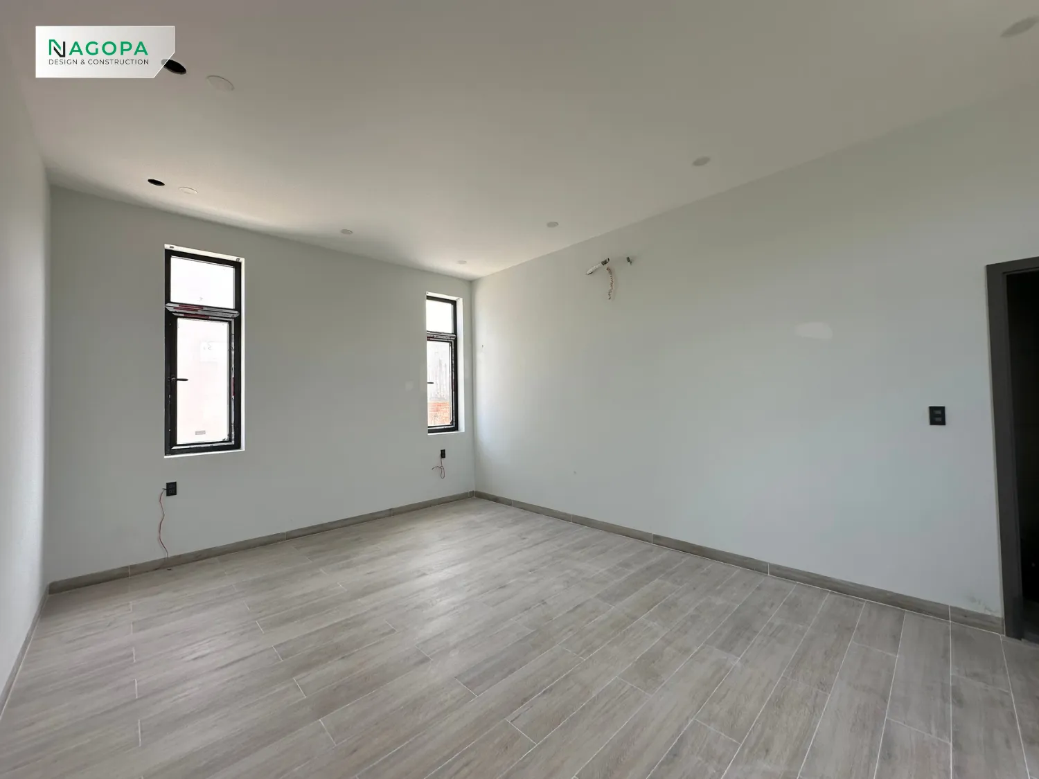 công tác ốp lát gạch nền hoàn thiện phucs house tân uyên 3
