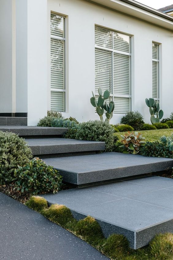 mẫu bậc tam cấp bay đẹp 3