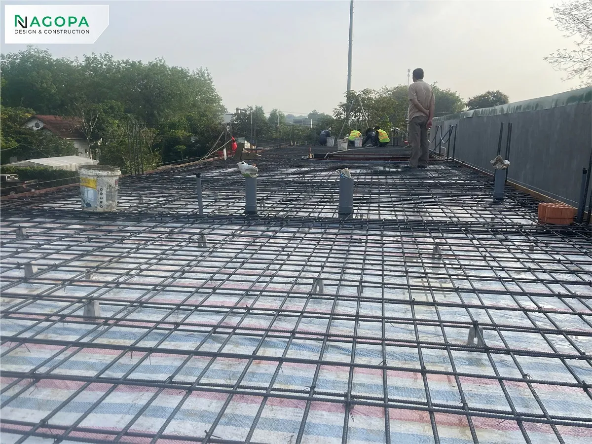 đổ bê tông dầm sàn lầu 1 nhà phố hs house tại tân uyên 7
