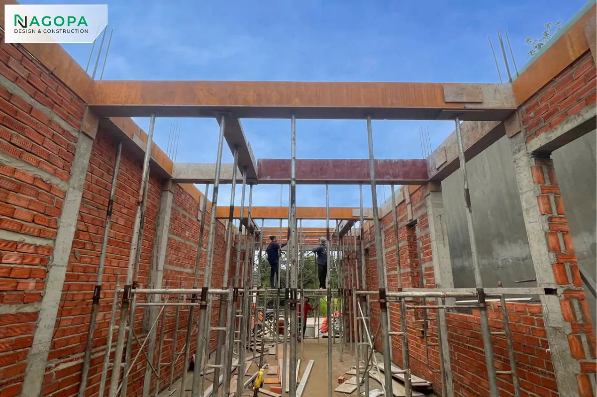 đóng coppha dầm sàn lầu 1 hs house tại tân uyên 2