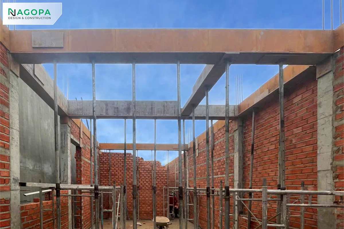 đóng coppha dầm sàn lầu 1 hs house tại tân uyên 3
