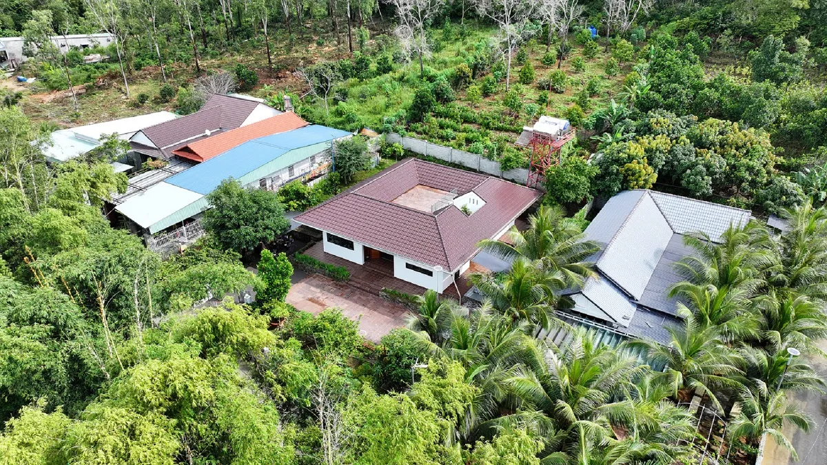 nhà vườn mái ngói 1 tầng ở nông thôn