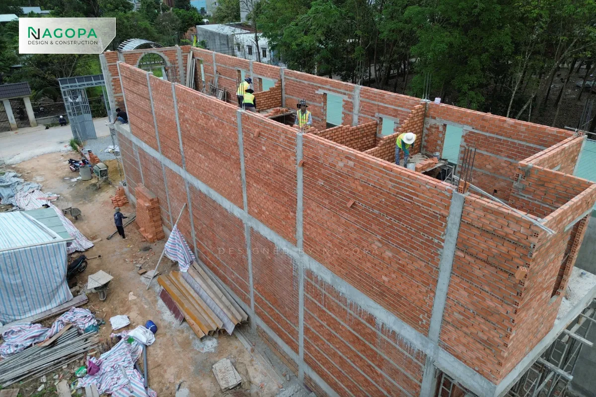 xây tường lầu 1 hs house tân uyên 3