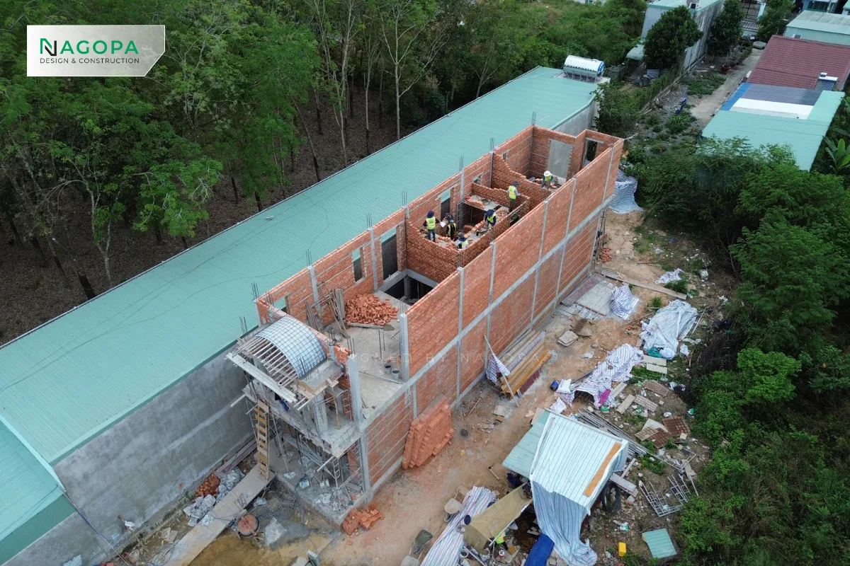 xây tường lầu 1 hs house tân uyên 4