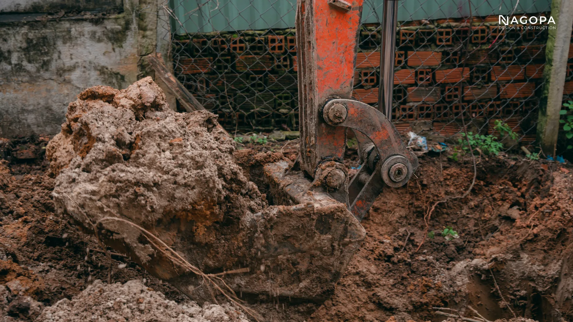 công tác đào hố móng
