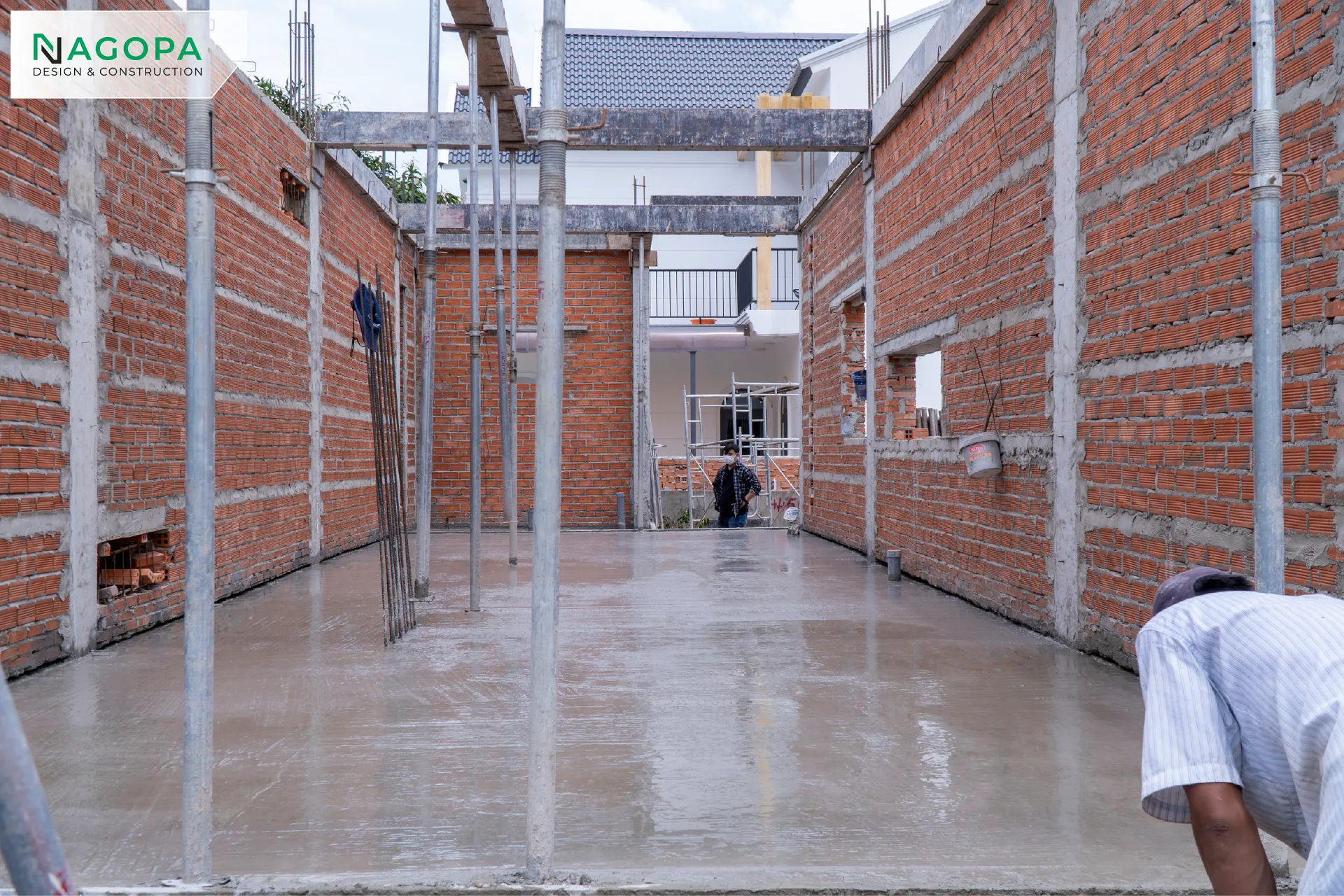 bề mặt nền trệt HNs House sau khi hoàn thiện đổ bê tông 1