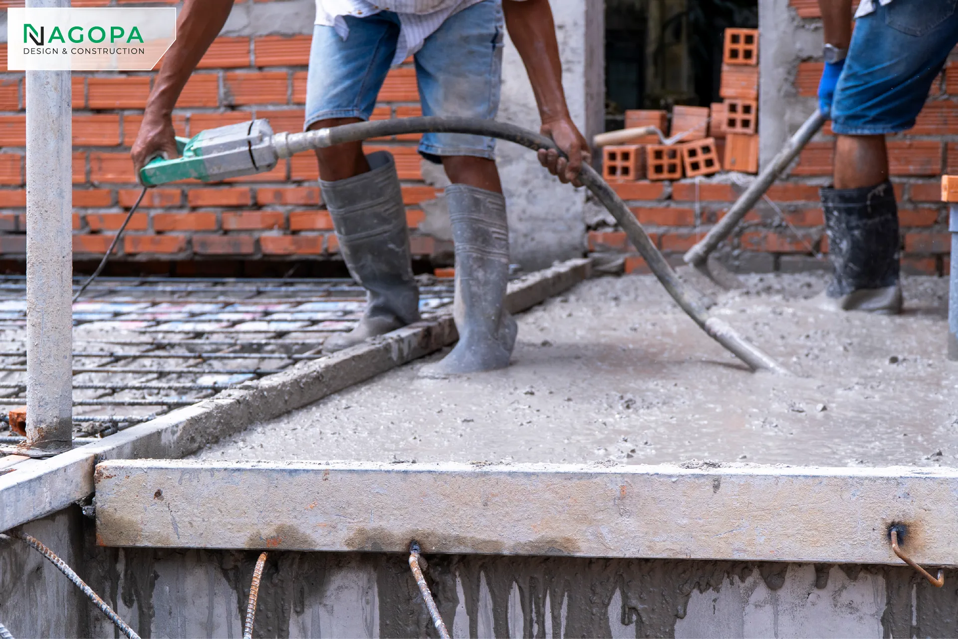 đổ bê tông nền trệt tại HNs House nhà 4 tầng phú lợi 2