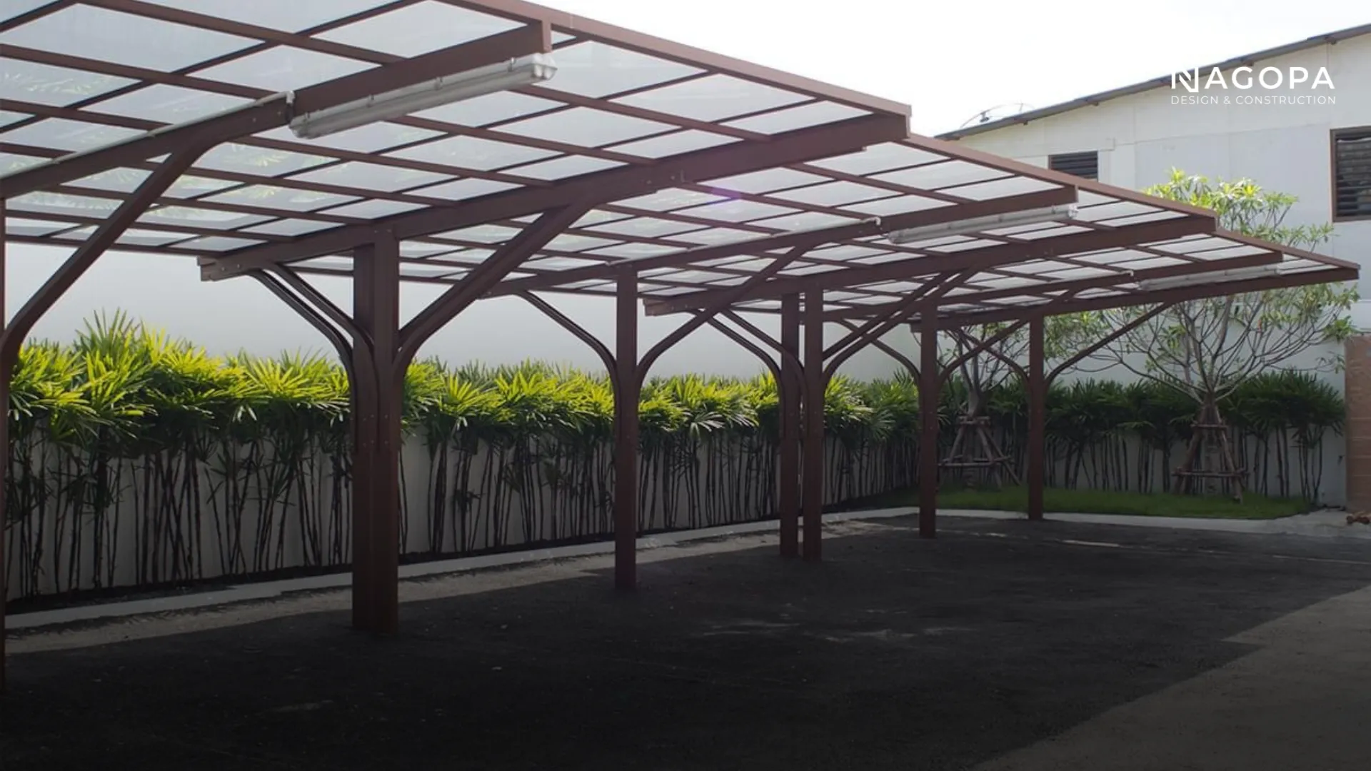 mái che nhà xe lộp tấm Polycarbonate 1