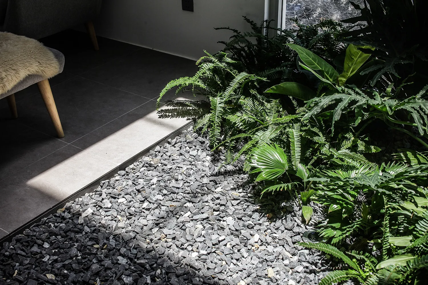 Sử dung giải pháp thiết kế giếng trời lấy sáng ứng dụng trong nhà phố