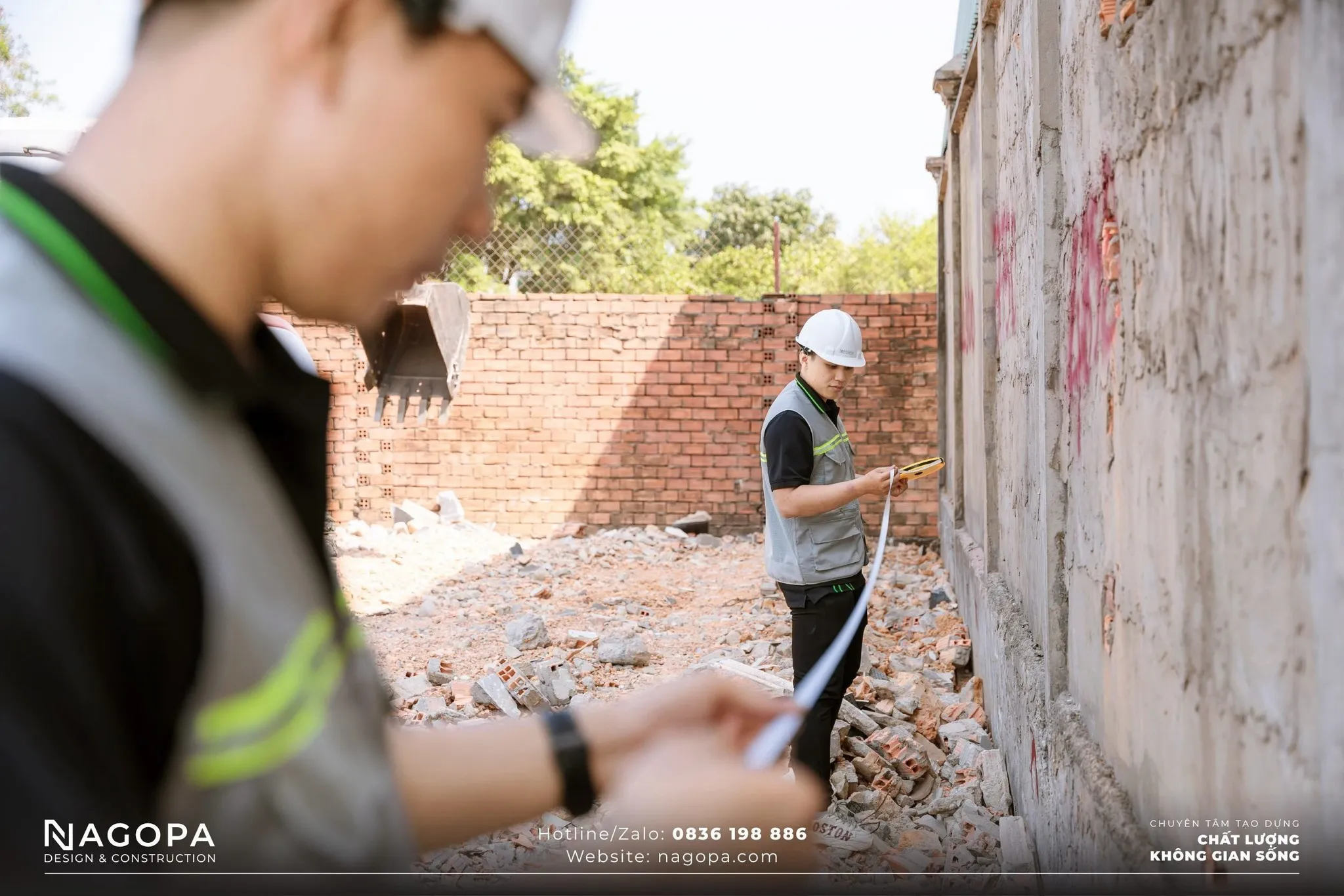 anh em kỹ sư công ty nagopa khảo sát thực tế hiện trạng