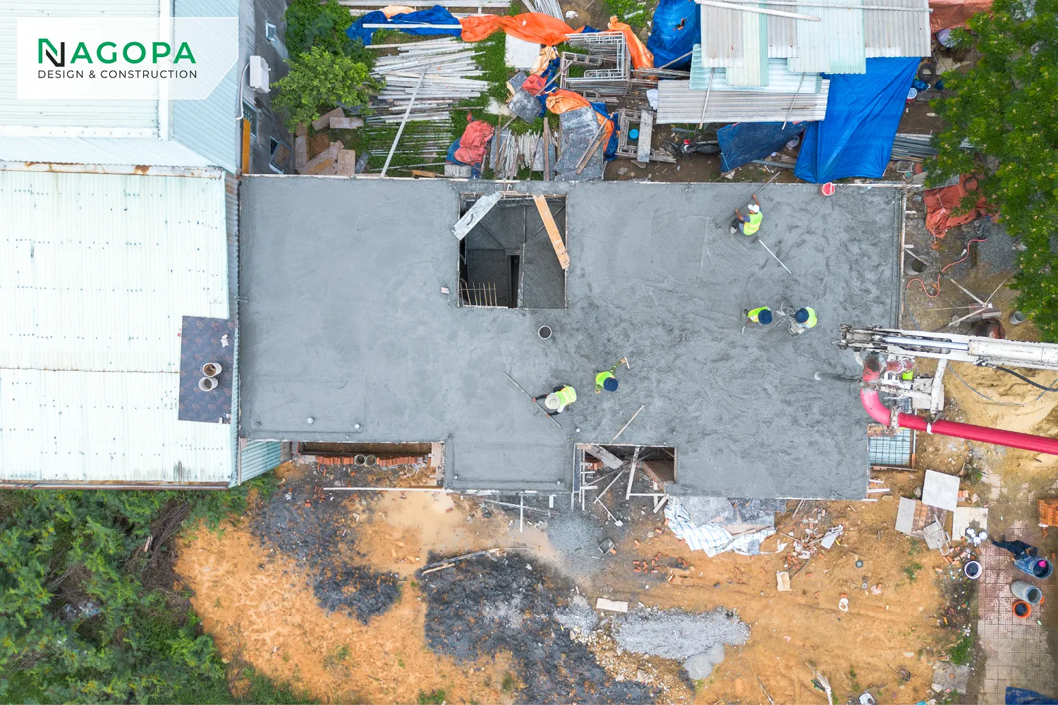 thi công đổ bê tông dầm sàn lầu 1 công trình KL house phường đông hòa 2