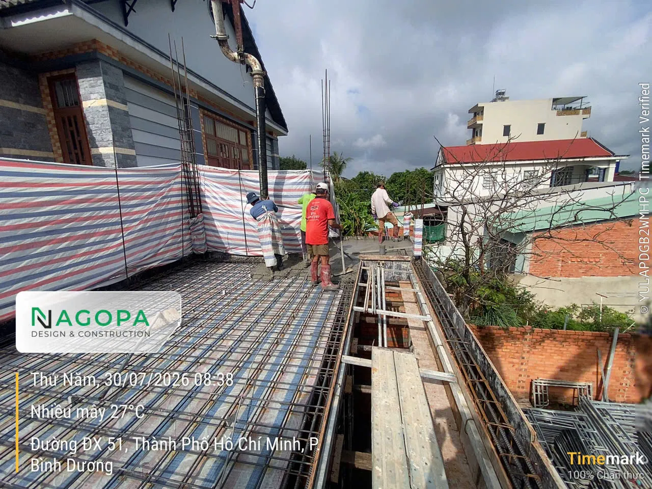 công tác đổ bê tông dầm sàn lầu 1 công trình D's House Phường Bình Dương 1