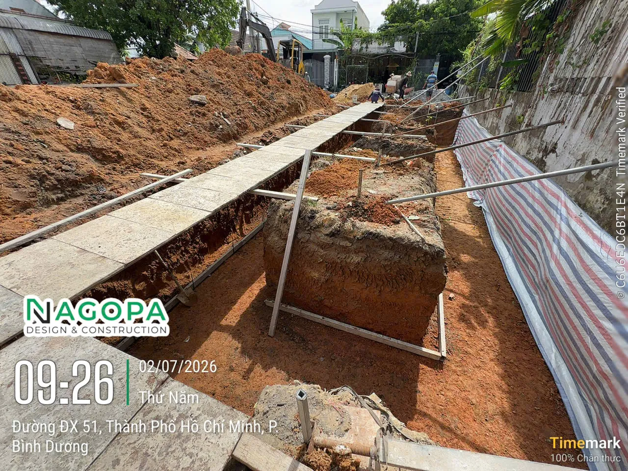Đào móng nhà D's House Phường Bình Dương 1