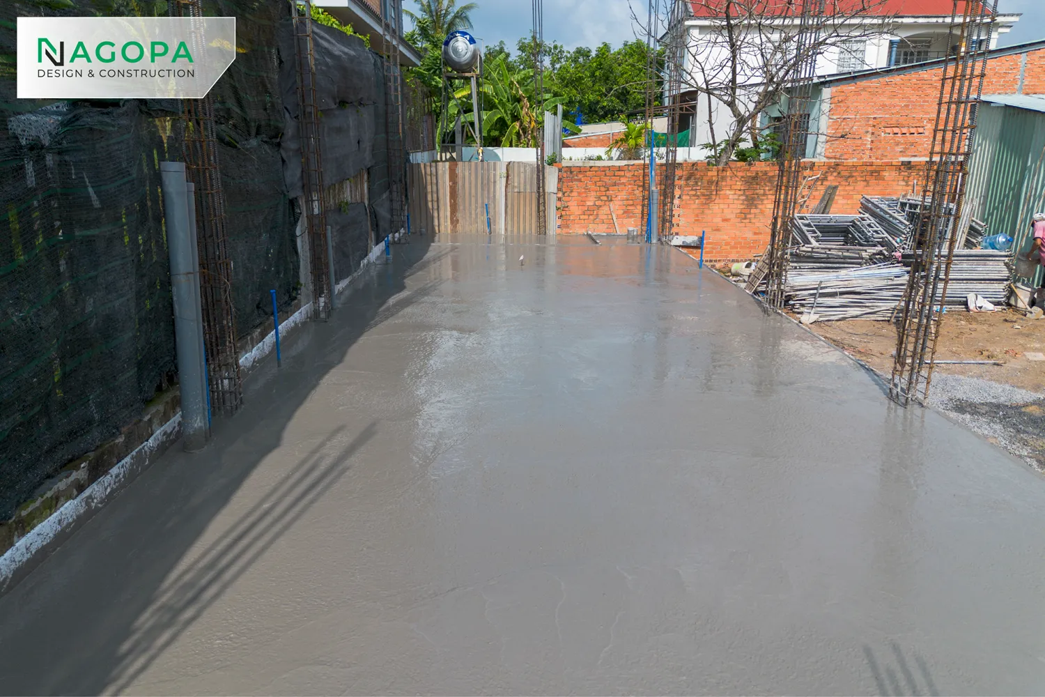 Đổ bê tông sàn tầng trệt công trình D's House Phường Bình Dương 3