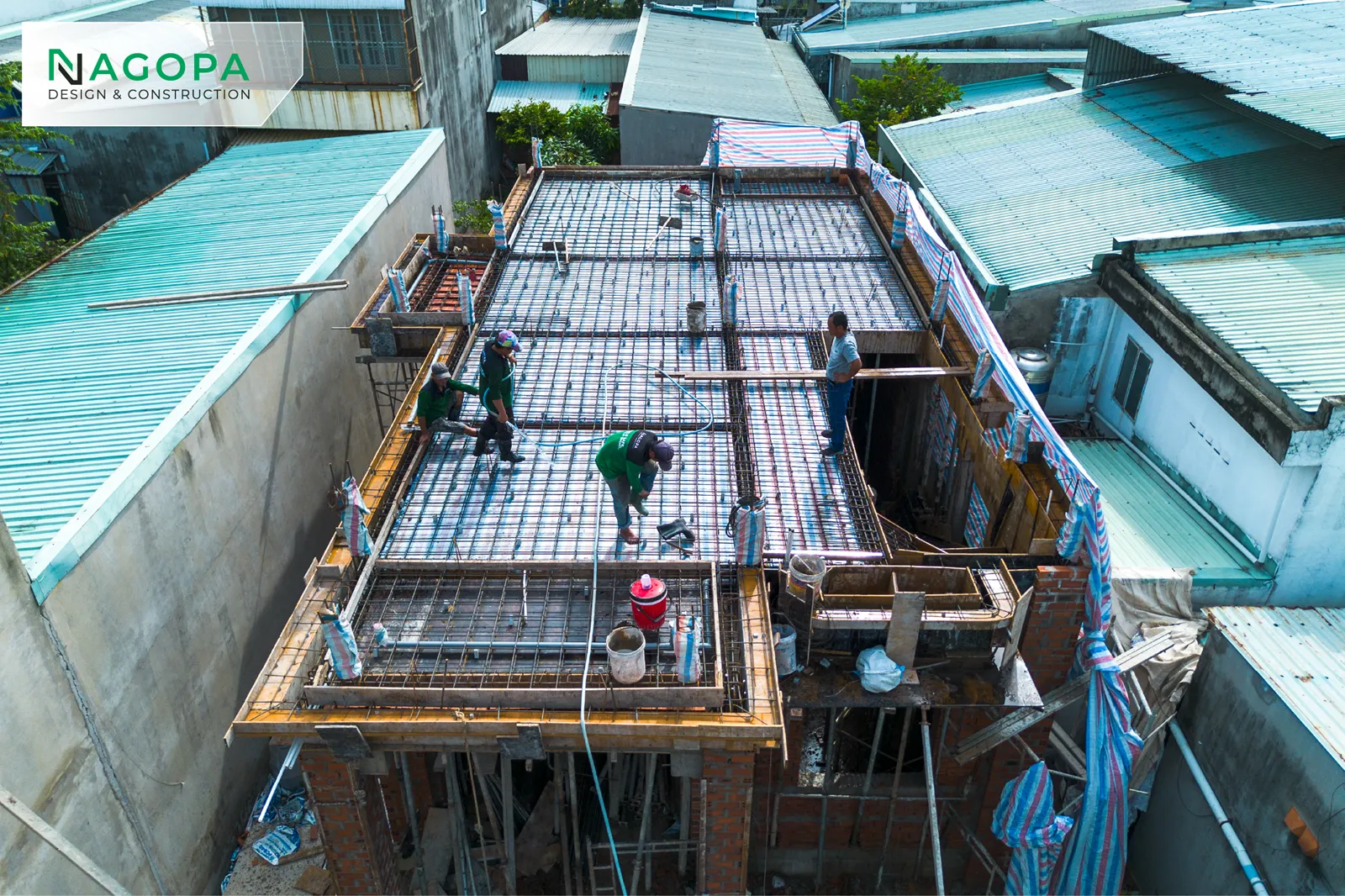 dầm sàn trước khi đổKhu vực dầm sàn lầu 1 TT’s House trước khi đổ bê tông ngày 25/09/2026